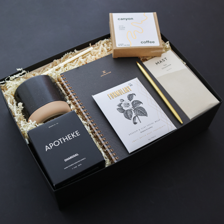 luxury business gift with black and white products