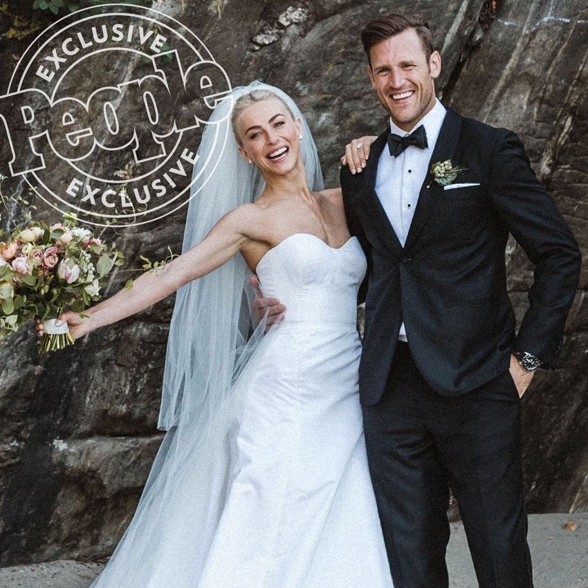 julianne hough and her husband on wedding day