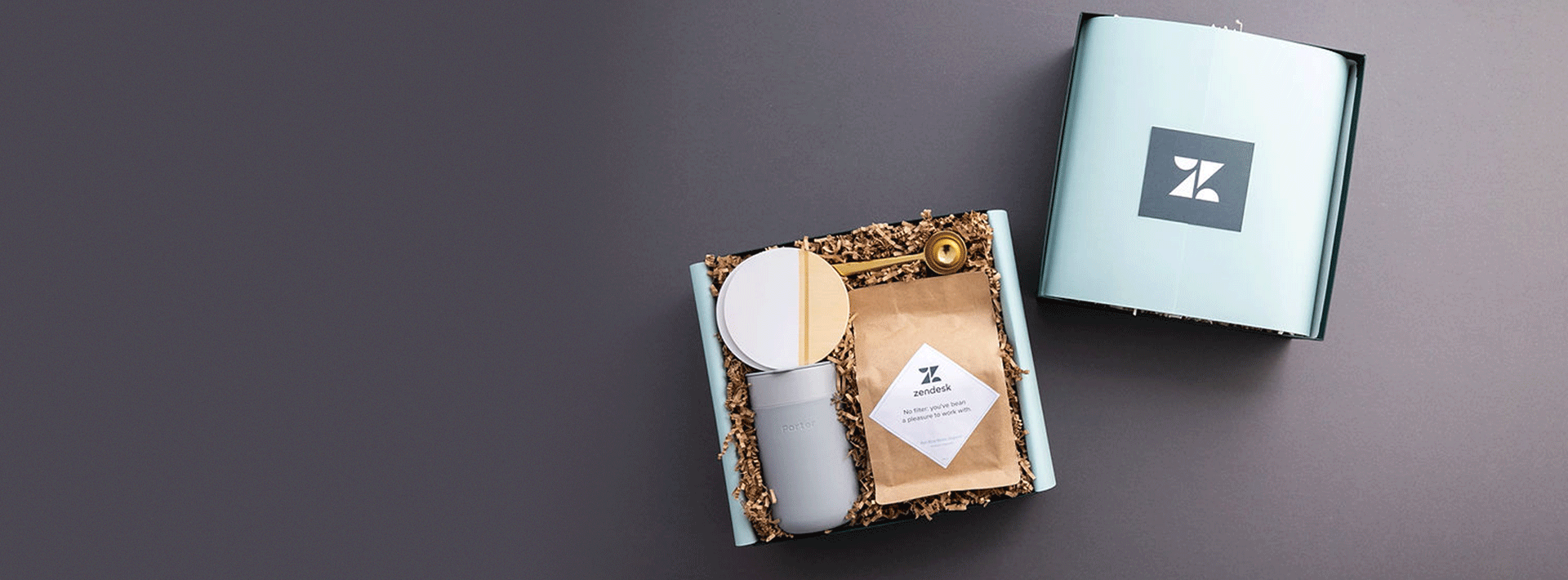 Creative and Chic Mini Coffee Cup Packaging with Trendy Twine